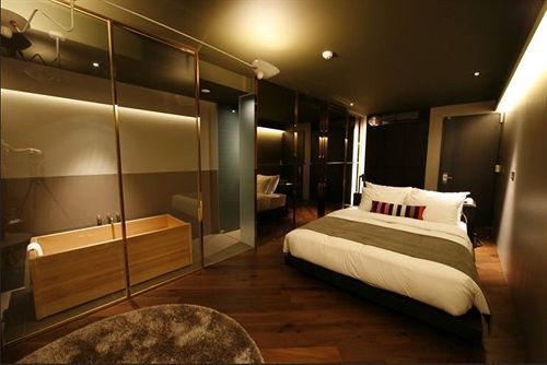 Js The Classic Hotel Osan Esterno foto
