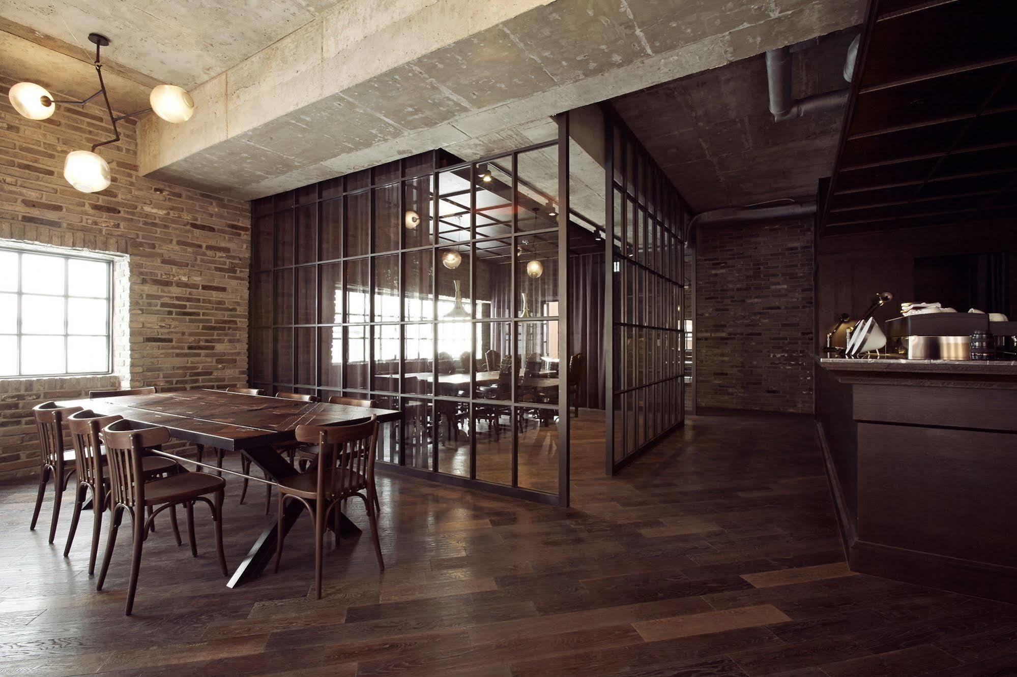 Js The Classic Hotel Osan Esterno foto
